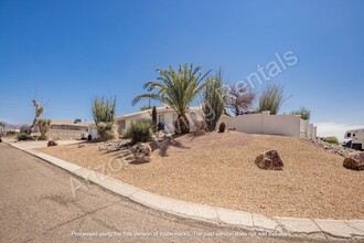 3190 Sombrero Dr in Lake Havasu City, AZ - Building Photo - Building Photo