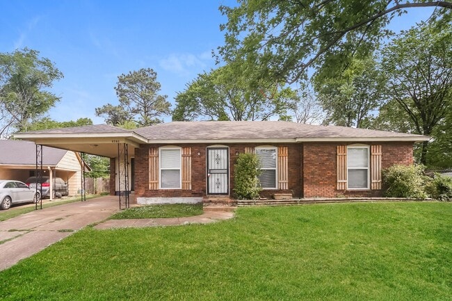 4940 Clearbrook Cove in Memphis, TN - Building Photo - Building Photo
