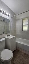 1625 Rodman St, Unit E in Hollywood, FL - Foto de edificio - Building Photo