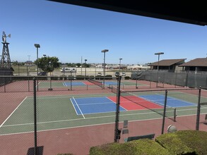 Windmill Apartments in Westminster, CA - Building Photo - Building Photo