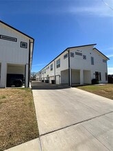 2112 Shea Rd in Dallas, TX - Building Photo - Building Photo