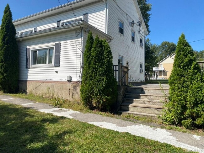 property at 119 New Unionville Rd