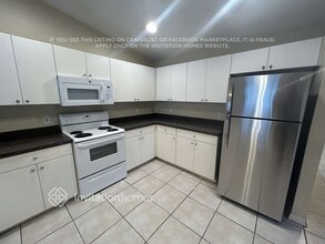 4824 Leonard Blvd S in Lehigh Acres, FL - Foto de edificio - Building Photo