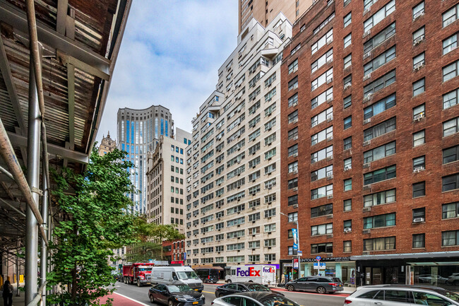 Gotham Towne House in New York, NY - Building Photo - Building Photo