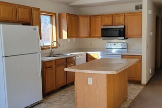 5900 Puerto Plata Rd NW in Bemidji, MN - Building Photo - Building Photo