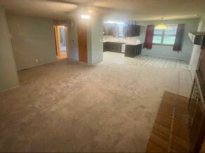 1108 S Mill St in Grove, OK - Building Photo - Building Photo