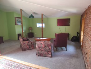 117 Circular St in Saratoga Springs, NY - Building Photo - Building Photo
