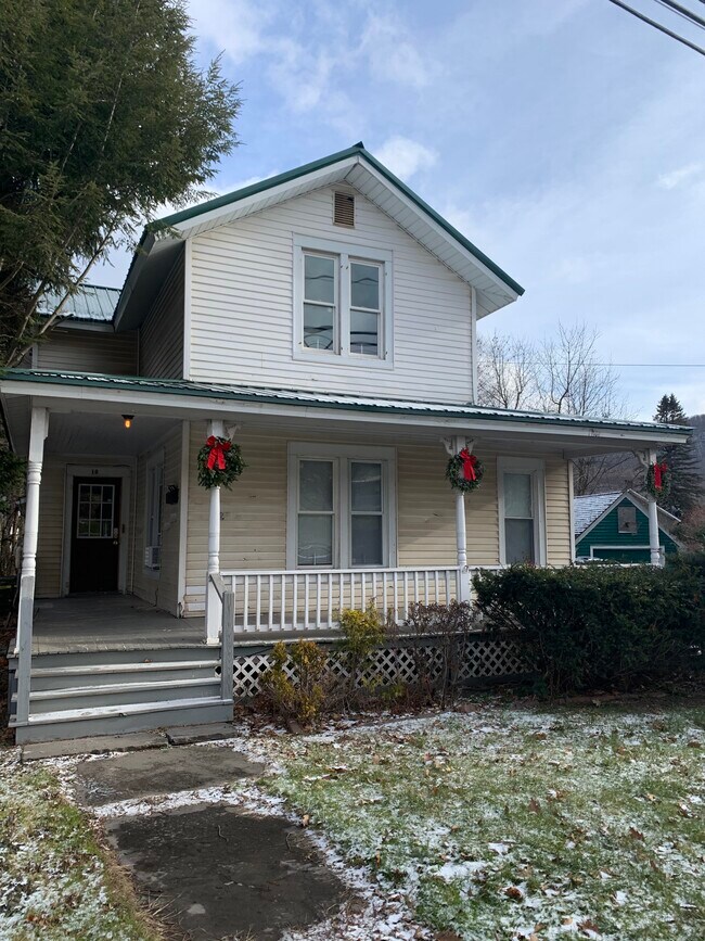 19 Main St Rentals in Delhi, NY