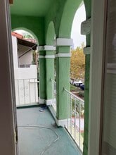 1117 S Hayworth Ave, Unit 1117 in Los Angeles, CA - Building Photo - Building Photo