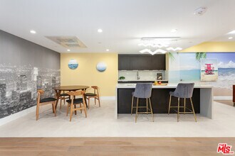 2939 Leeward Ave-Unit -611 in Los Angeles, CA - Building Photo - Building Photo