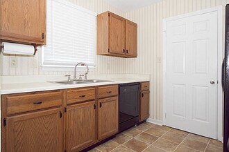 2610 Hitchcock Dr in Durham, NC - Building Photo - Building Photo