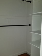 941 W Carmen Ave-Unit -401 in Chicago, IL - Building Photo - Building Photo
