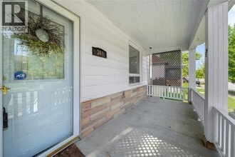 361 Devine St in Sarnia, ON - Building Photo - Building Photo