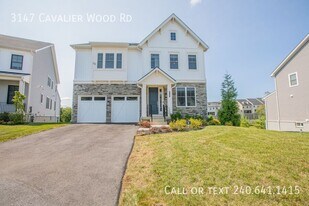 3147 Cavalier Wood Rd in Ellicott City, MD - Building Photo