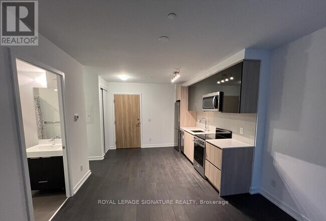 3100 Keele St in Toronto, ON - Building Photo - Building Photo