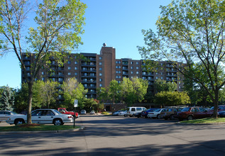 Capitol Commons Seniors Apartments in Lansing, MI - Building Photo - Building Photo