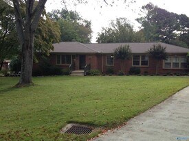 7601 Martha Dr SE in Huntsville, AL - Building Photo