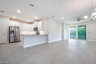 1066 Enbrook Lp in Naples, FL - Building Photo - Building Photo