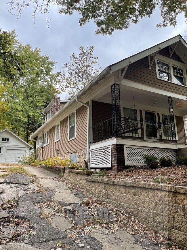 4545 Fairmount Ave in Kansas City, MO - Building Photo - Building Photo