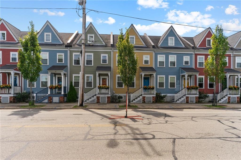 18 Bridgham St in Providence, RI - Building Photo