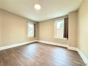 460 Rhode Island St in Buffalo, NY - Building Photo - Building Photo