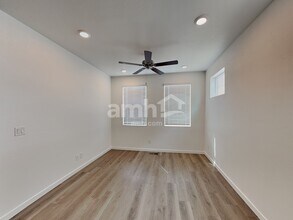 26105 E Calhoun Pl in Aurora, CO - Building Photo - Building Photo