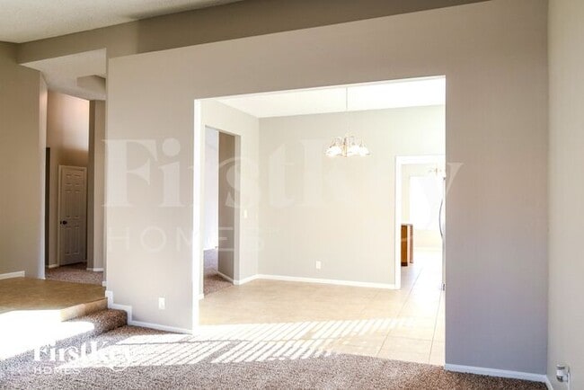 134 Arbor Way in Henderson, NV - Building Photo - Building Photo