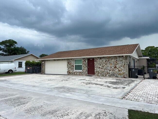 property at 9173 E Highland Pines Blvd