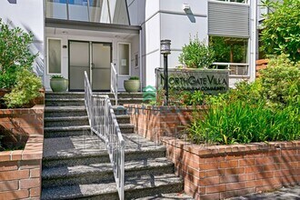 10501 8th Ave NE in Seattle, WA - Building Photo - Building Photo