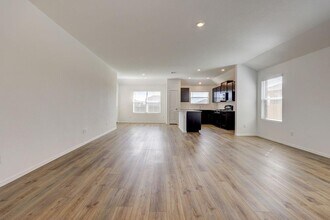 618 Waterway Ave in Hutto, TX - Building Photo - Building Photo