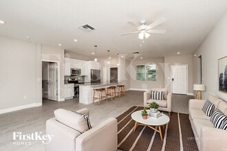 1157 Palo Alto St SE in Palm Bay, FL - Building Photo - Building Photo