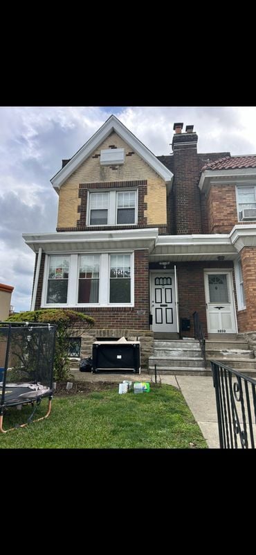 property at 3234 Fanshawe St