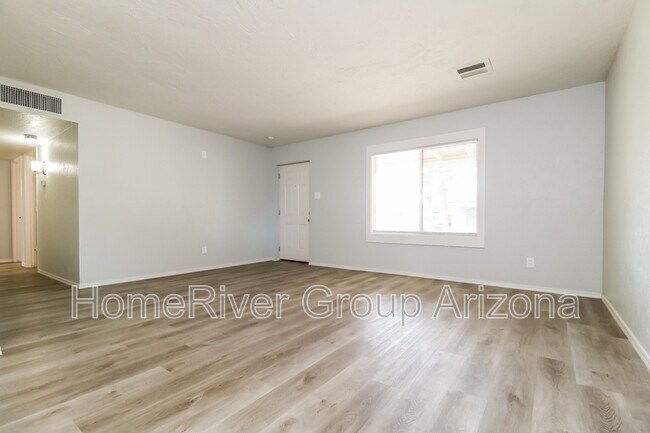 5607 N 31st Ln in Phoenix, AZ - Building Photo - Building Photo