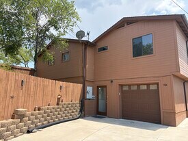 576 Campbell St, Unit B in Prescott, AZ - Building Photo