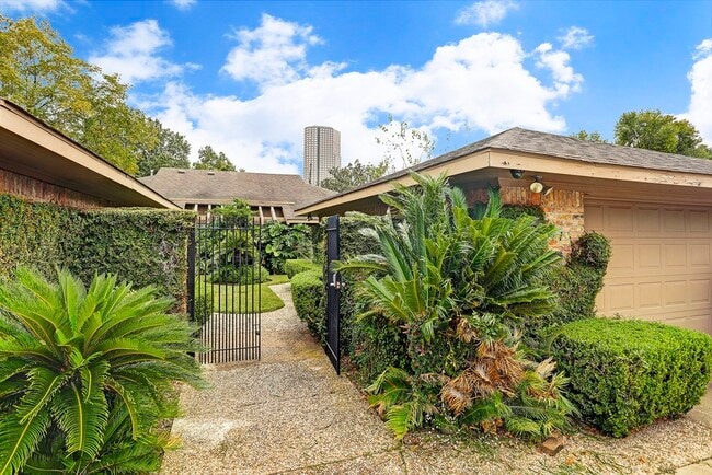 1611 Potomac Dr