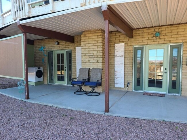 property at 1915 Manzanita Trail