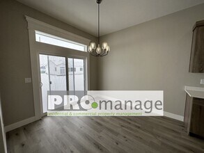 4292 Hemingway in Ammon, ID - Building Photo - Building Photo