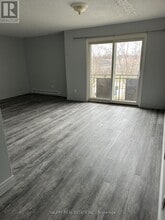 7 Lowndes Ave in Georgina, ON - Building Photo - Building Photo