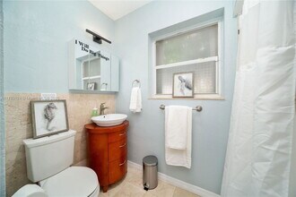 1618 Madison St in Hollywood, FL - Building Photo - Building Photo