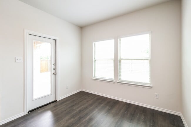 property at 3124 Glazner Dr