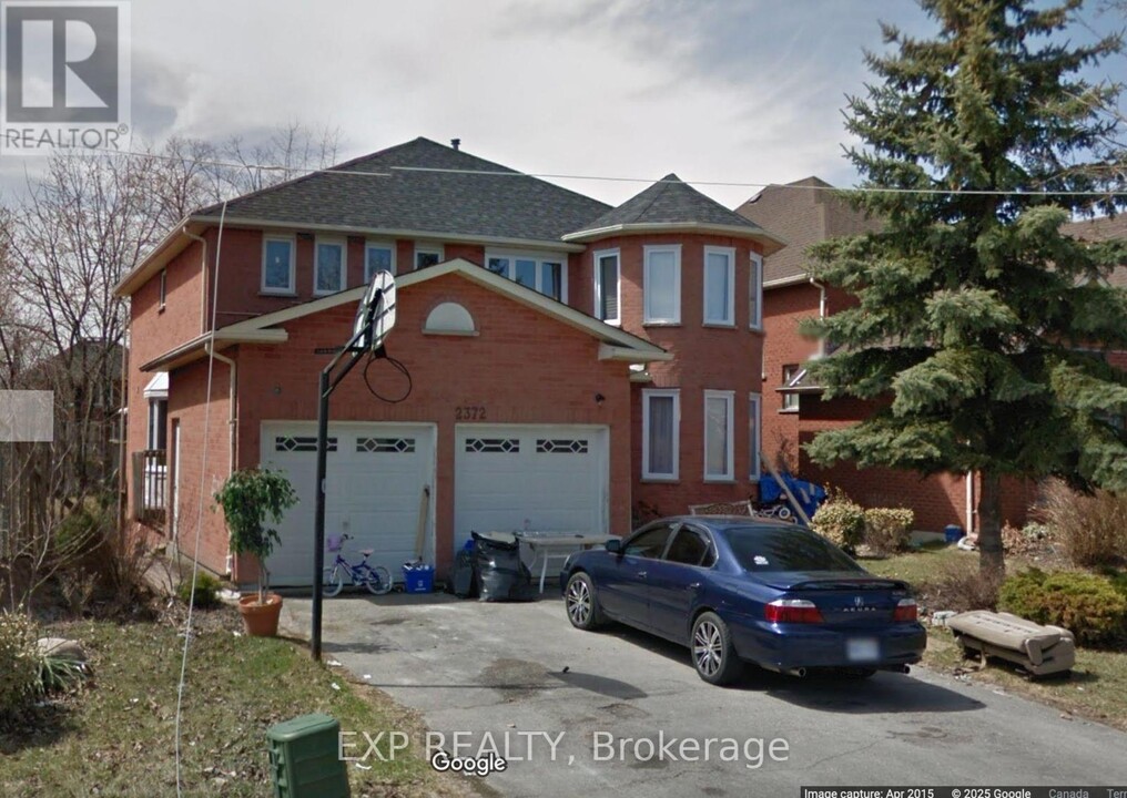 2372 Wildwood Crescent in Pickering, ON - Building Photo