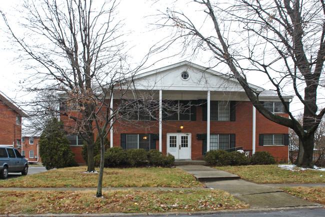 2301 Heather Ln in Louisville, KY - Building Photo - Building Photo