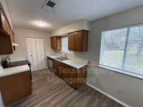 110 Glen Rose Ave in Cleburne, TX - Building Photo - Building Photo