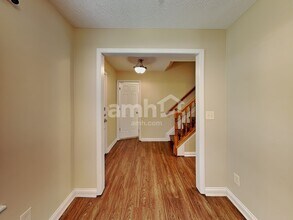 2251 Custer Ln in Fort Wright, KY - Foto de edificio - Building Photo