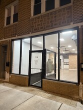 5436 W Fullerton Ave, Unit 1 in Chicago, IL - Building Photo - Building Photo