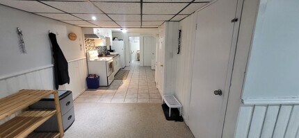 105 Keefer Rd in Thorold, ON - Building Photo - Building Photo