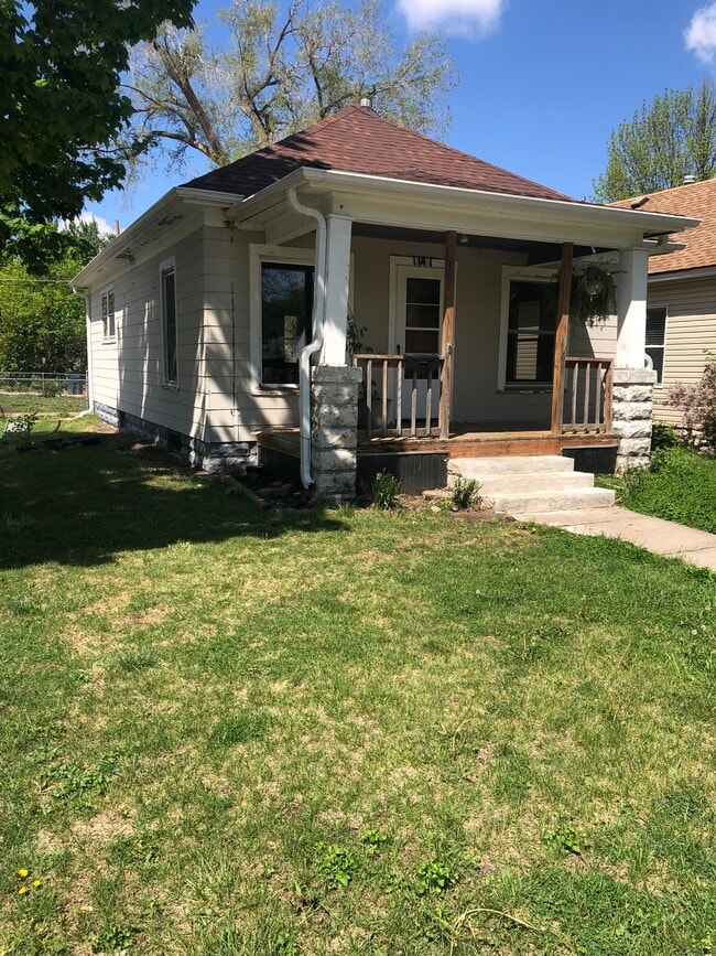 property at 1141 S 31st St