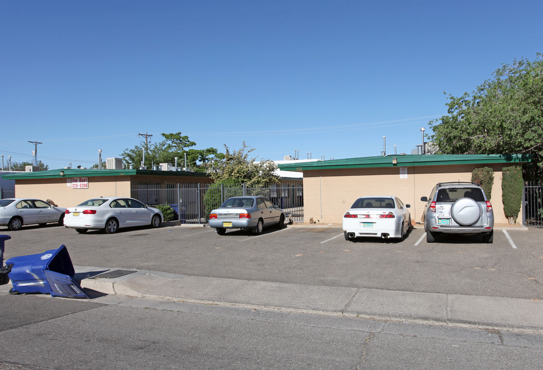 429 Georgia St SE in Albuquerque, NM - Building Photo