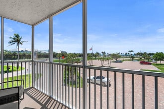 5600 Bonita Beach Rd SW in Bonita Springs, FL - Building Photo - Building Photo
