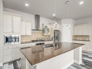 1026 E Carnoustie Ave in Fresno, CA - Building Photo - Building Photo